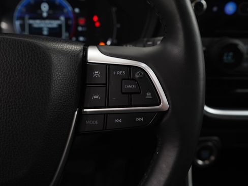 Used 2024 Toyota Grand Highlander XLE AWD/4WD image 20