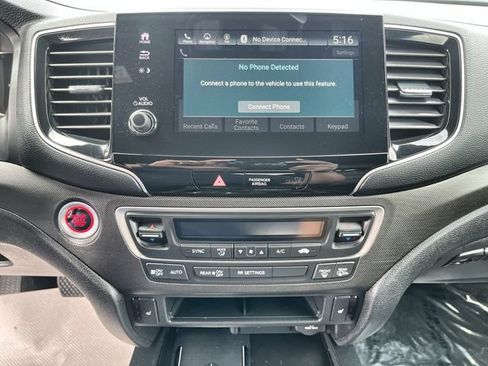 Used 2024 Honda Passport TrailSport image 14