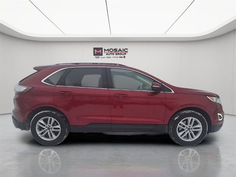 Used 2018 Ford Edge SEL w/ Equipment Group 201A image 8