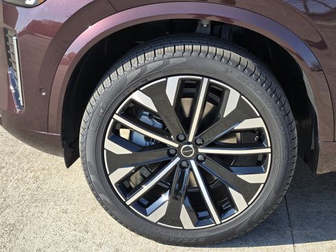 New 2026 Volvo XC90 B6 Plus image 12