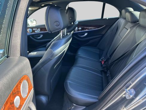 Used 2017 Mercedes-Benz E 300 4MATIC image 10