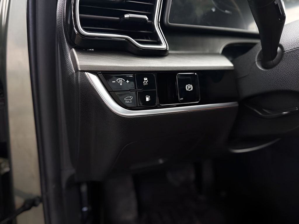 Used 2023 Kia Sportage X-Line AWD/4WD image 15