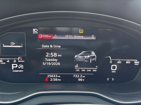 Used 2024 Audi Q5 2.0T Premium w/ Summer of Audi Package AWD/4WD image 18
