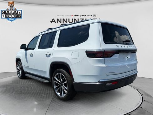 Used 2022 Jeep Wagoneer Series II w/ Premium Group I AWD/4WD image 3