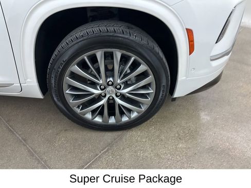 Used 2025 Buick Enclave Avenir w/ Super Cruise Package image 15