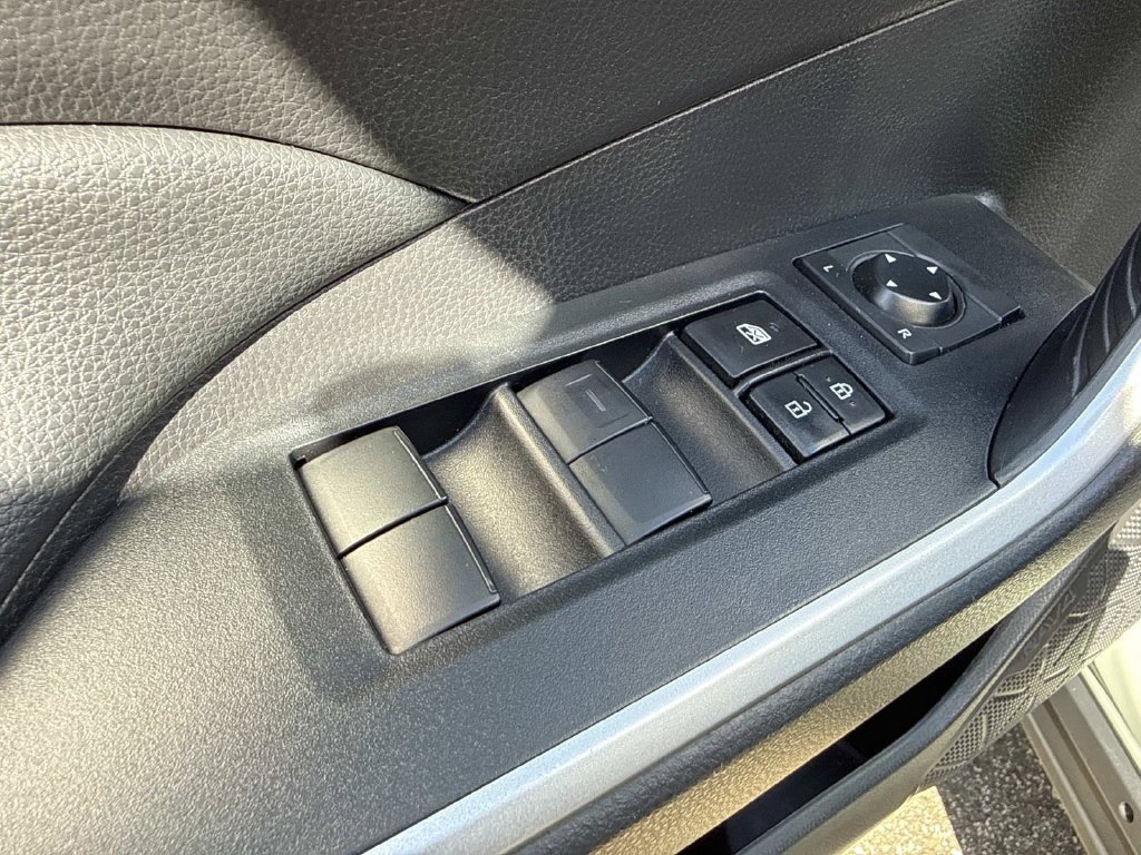 Used 2021 Toyota RAV4 XLE w/ Convenience Package FWD image 22