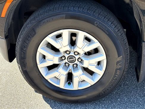 Used 2023 Nissan Frontier SV w/ SV Convenience Package image 20