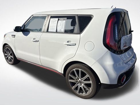 Used 2019 Kia Soul ! w/ Technology Package image 3