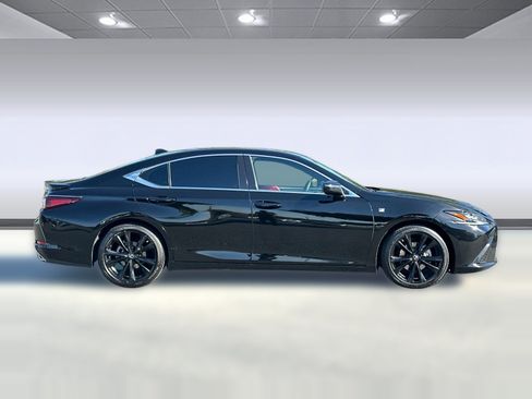 Certified 2022 Lexus ES 350 F Sport FWD image 7