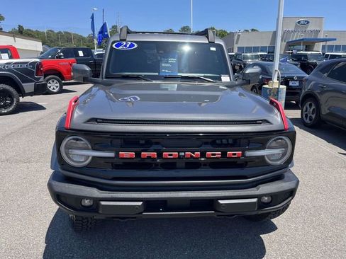 Certified 2023 Ford Bronco Outer Banks AWD/4WD image 2