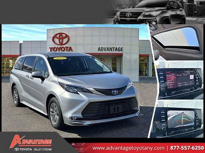 Certified 2023 Toyota Sienna XLE