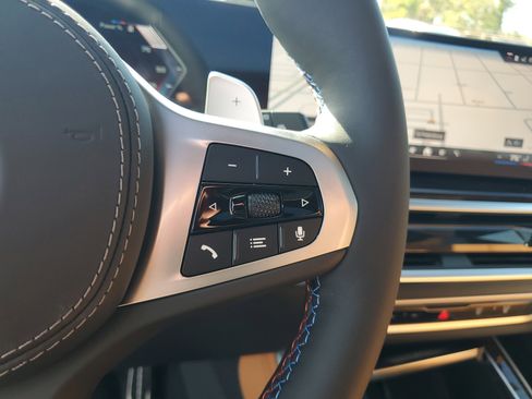 New 2026 BMW X5 M60i w/ Climate Comfort Package image 31