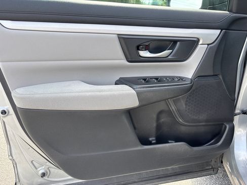 Used 2018 Honda CR-V LX image 10