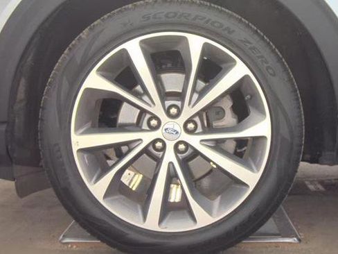 Used 2025 Ford Explorer Platinum w/ Ultimate Package image 7