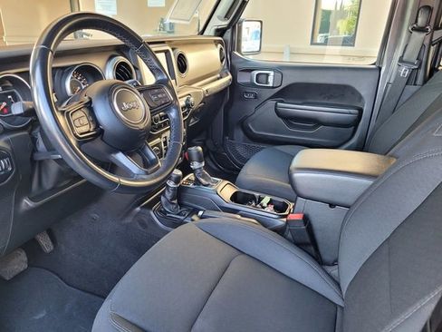 Used 2021 Jeep Wrangler Unlimited Sport image 12