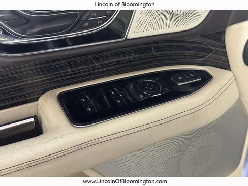 Used 2022 Lincoln Navigator L Black Label image 18