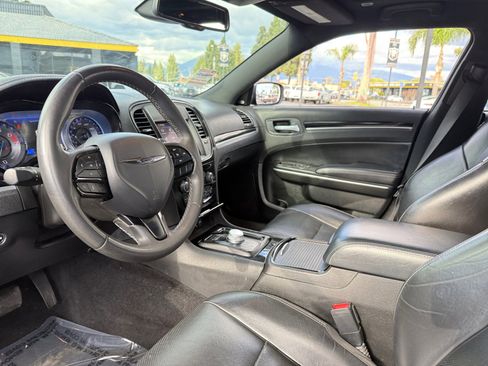 Used 2022 Chrysler 300 S w/ Comfort Group image 15