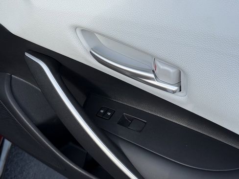 Certified 2025 Toyota Corolla SE image 37