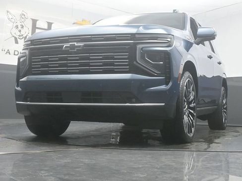 Used 2025 Chevrolet Tahoe High Country AWD/4WD image 58
