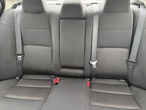 Used 2025 Nissan Altima 2.5 SV FWD image 39