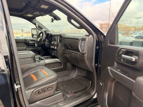 Used 2022 GMC Sierra 2500 AT4 w/ AT4 Premium Plus Package AWD/4WD image 24