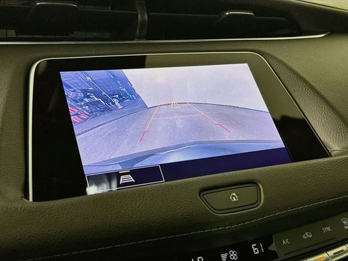 Used 2023 Cadillac XT4 Premium Luxury w/ Technology Package FWD image 28