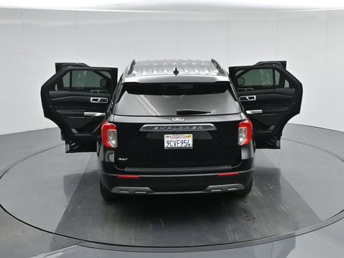 Certified 2022 Ford Explorer XLT w/ Equipment Group 202A image 40