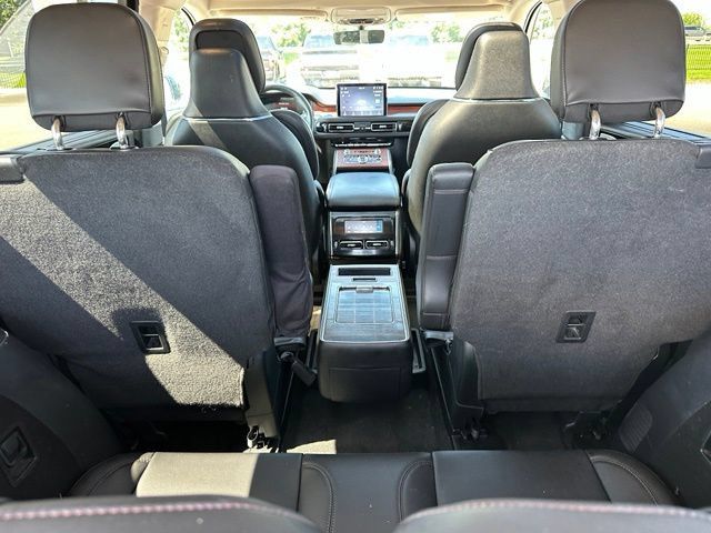 Used 2023 Lincoln Aviator Grand Touring w/ Equipment Group 301A AWD/4WD image 13