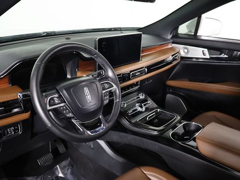 Used 2023 Lincoln Nautilus Reserve w/ Equipment Group 202A AWD/4WD image 28