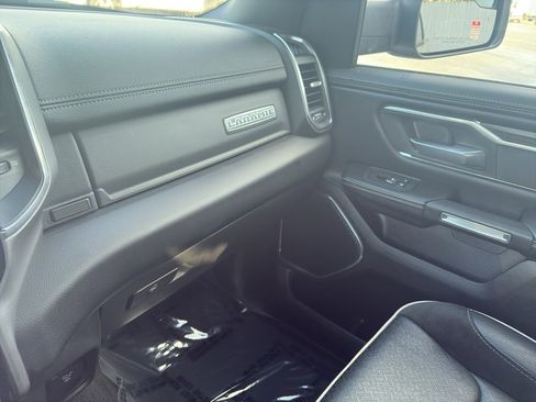 Used 2025 RAM 1500 Laramie image 11