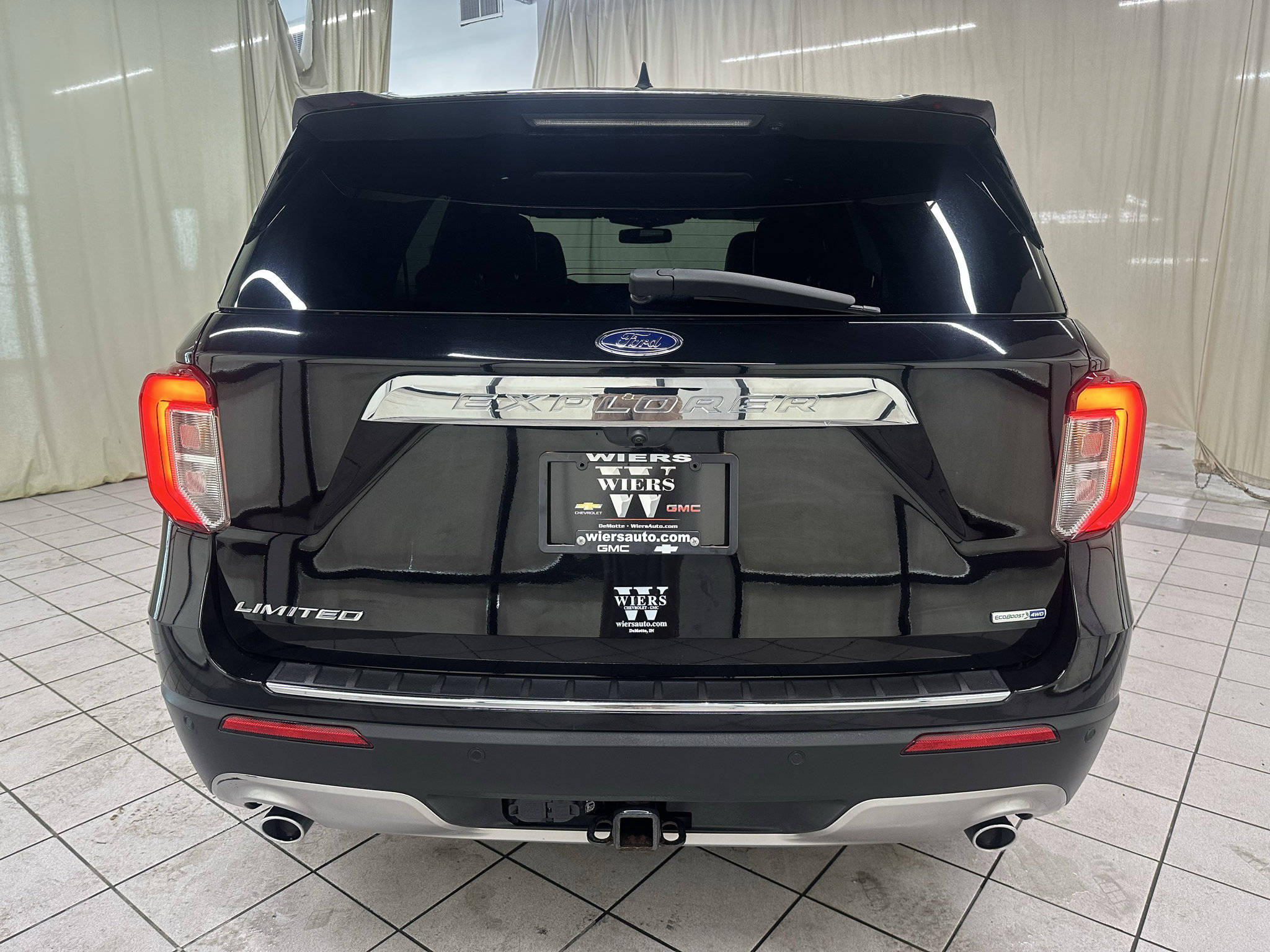 Used 2020 Ford Explorer Limited w/ Class III Trailer Tow Package AWD/4WD image 6