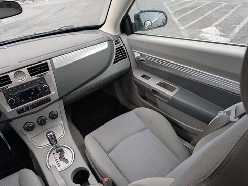 Used 2008 Chrysler Sebring Touring image 11