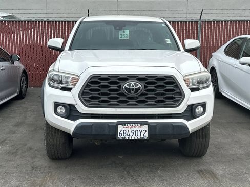 Used 2020 Toyota Tacoma TRD Off-Road image 5