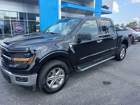 Used 2025 Ford F150 XLT w/ Equipment Group 301A Standard AWD/4WD image 2