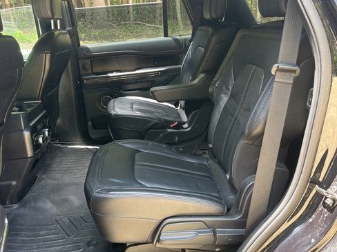 Used 2019 Ford Expedition Limited w/ Special Edition Package AWD/4WD image 3
