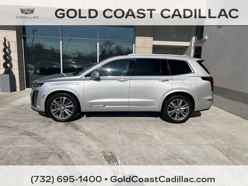 Used 2020 Cadillac XT6 Premium Luxury image 2