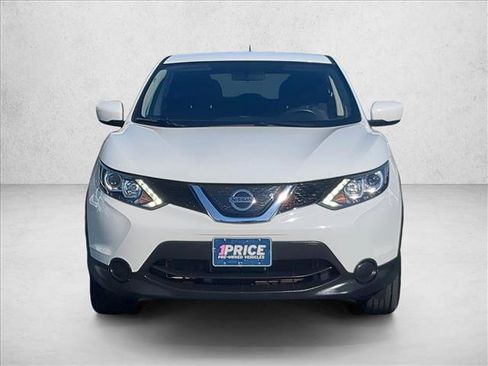 Used 2018 Nissan Rogue Sport S w/ S Appearance Package FWD image 2