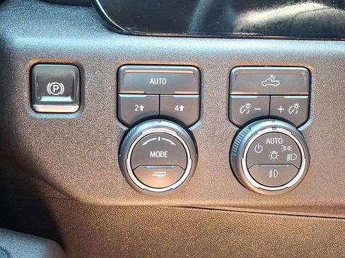Used 2026 Chevrolet Silverado 1500 RST AWD/4WD image 25