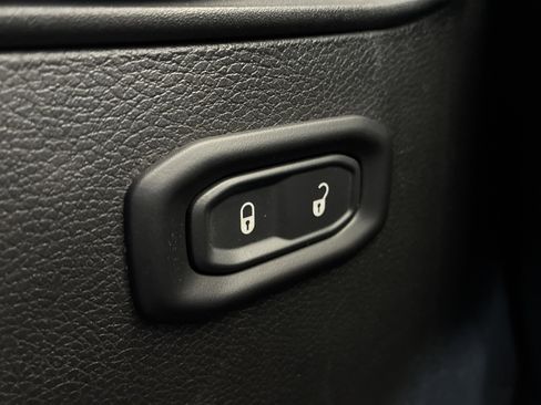 Used 2022 Jeep Gladiator Rubicon w/ Trailer Tow Package image 30