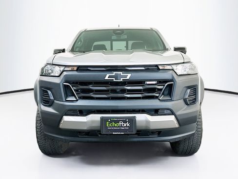 Used 2024 Chevrolet Colorado Trail Boss w/ Technology Package image 2