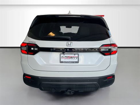 Used 2023 Honda Pilot EX-L image 6