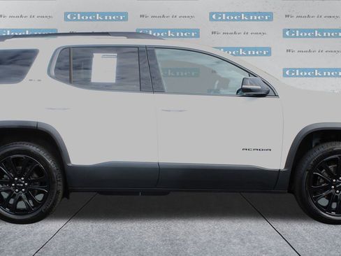 Used 2023 GMC Acadia SLE w/ Driver Convenience Package image 4