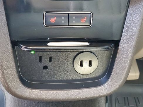 Certified 2023 Lincoln Nautilus Reserve image 15