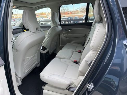 New 2026 Volvo XC90 T8 Ultra w/ Protection Package Premier AWD/4WD image 7
