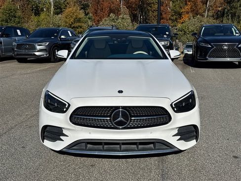 Used 2022 Mercedes-Benz E 450 Coupe image 2