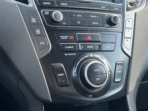 Used 2019 Hyundai Santa Fe XL image 22