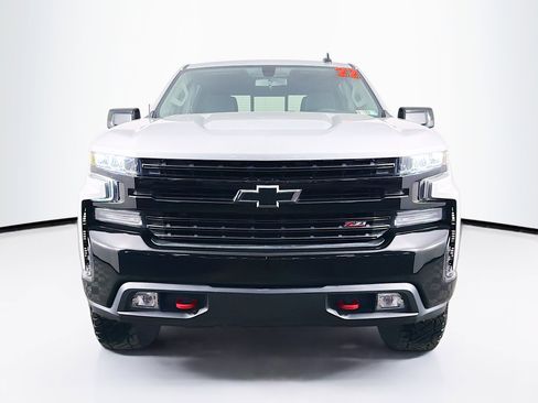 Used 2022 Chevrolet Silverado 1500 LT Trail Boss w/ Convenience Package II image 3