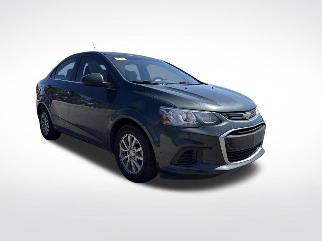 Used 2019 Chevrolet Sonic LT w/ Convenience Package FWD image 2