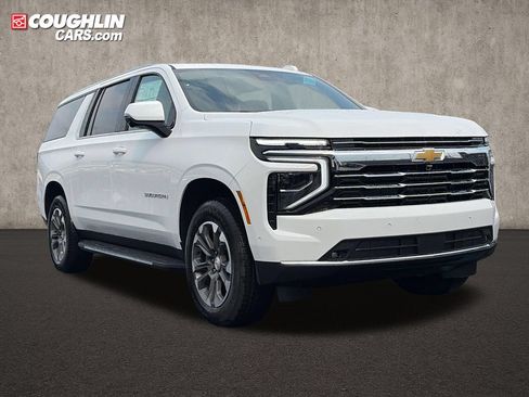 New 2026 Chevrolet Suburban LT w/ Comfort Package AWD/4WD image 1
