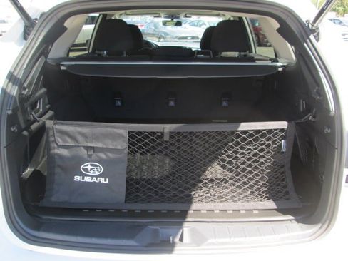 Used 2023 Subaru Outback Premium AWD/4WD image 11